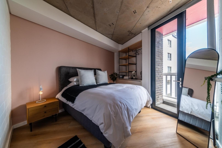 2 Bedroom Property for Sale in Sea Point Western Cape